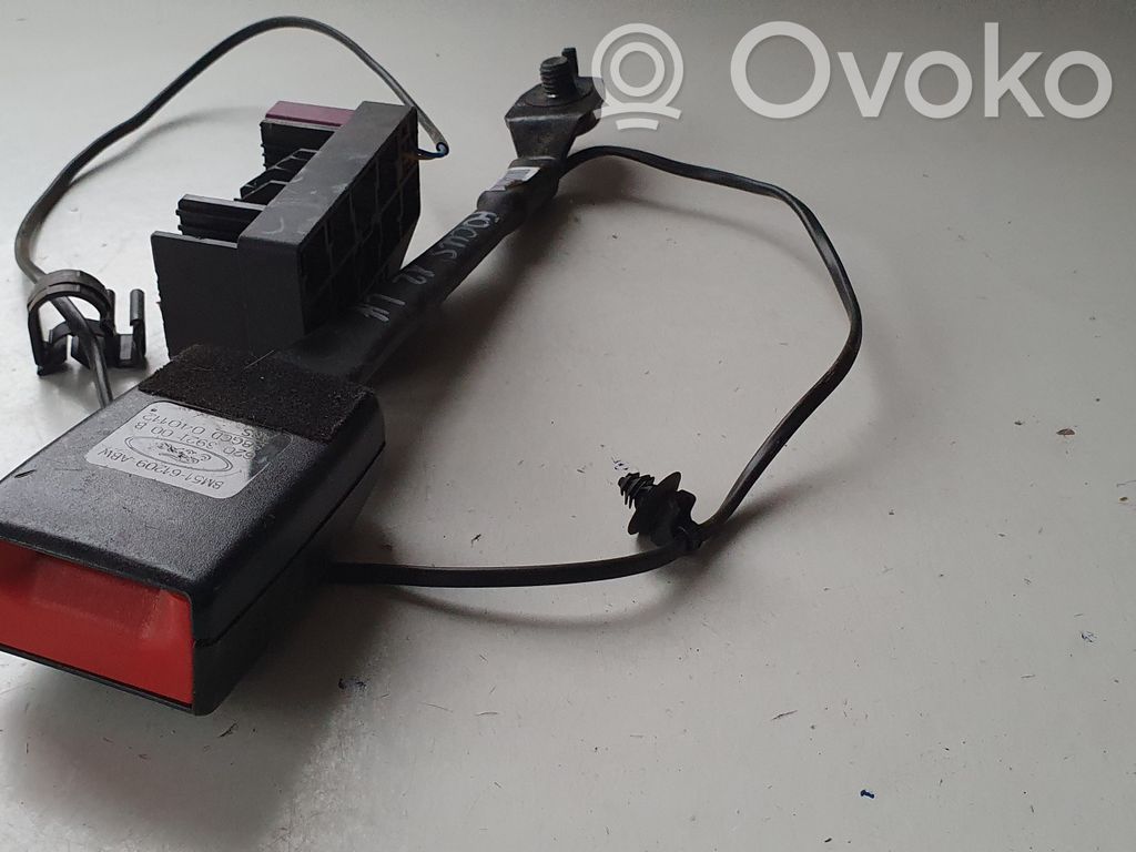 Takaistuimen turvavyön solki   620392100B