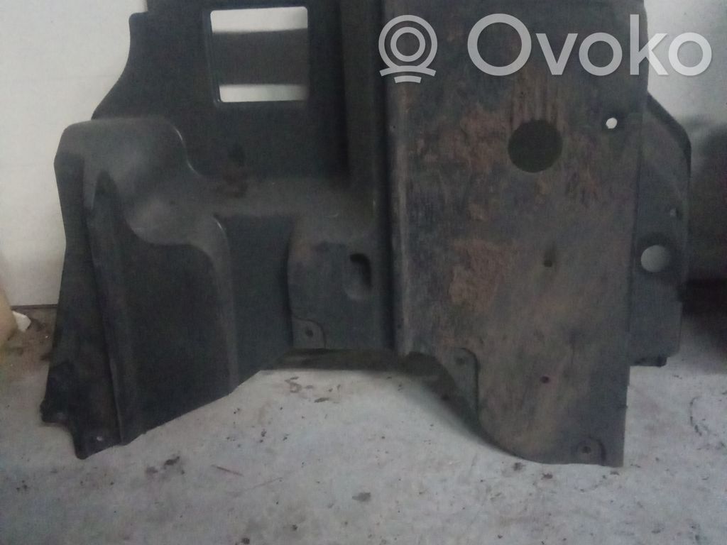 Toyota Auris E180 Protector/cubierta de la carrocería inferior del maletero 