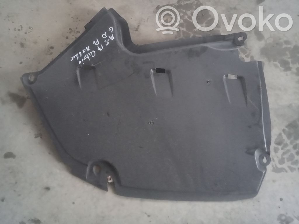 Audi A5 Protector/cubierta de la carrocería inferior del parachoques trasero 