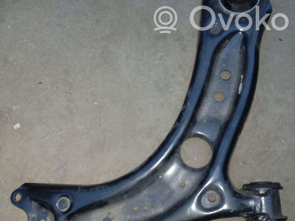Braccio di controllo sospensione anteriore inferiore/braccio oscillante   5WA407152