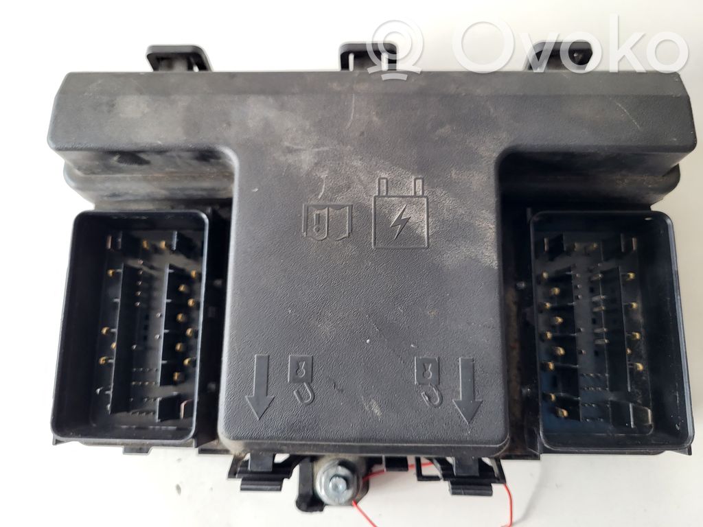 Saugiklių blokas   F2GT14A067EC01