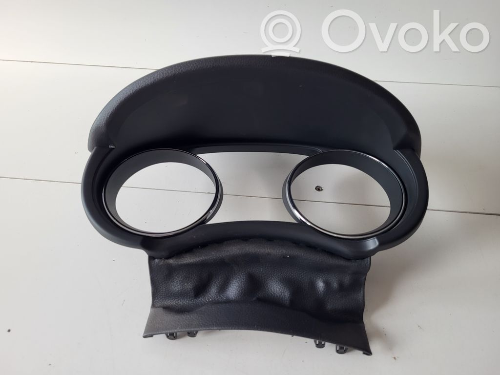 Moldura del panel   682403ZL0A