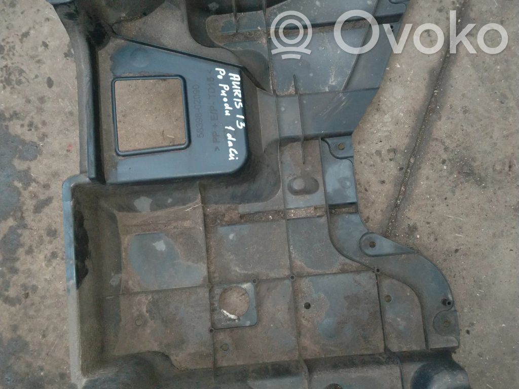 Toyota Auris E180 Protector/cubierta de la carrocería inferior del maletero 