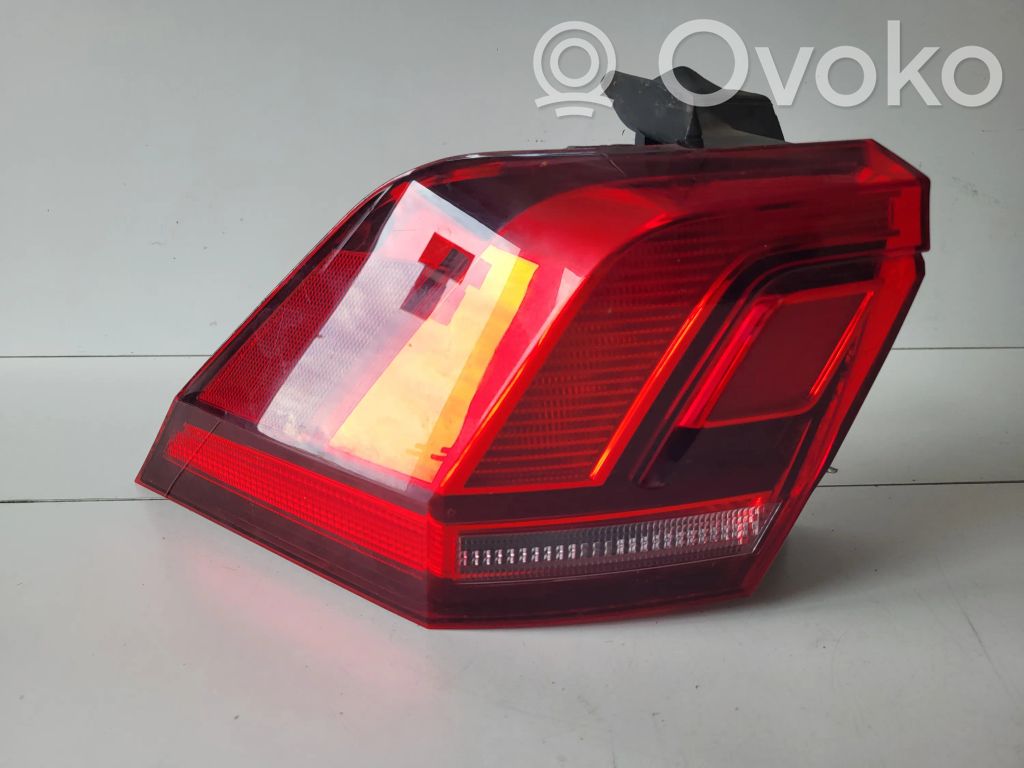 Volkswagen Tiguan Lampa tylna 
