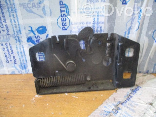 Système poignée, câble ouverture de capot   93BB16701AF