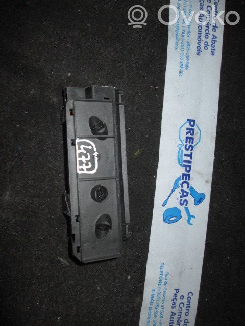 Volkswagen Golf V Alarm movement detector/sensor 