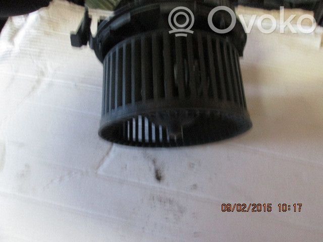 Renault Clio III Mazā radiatora ventilators 
