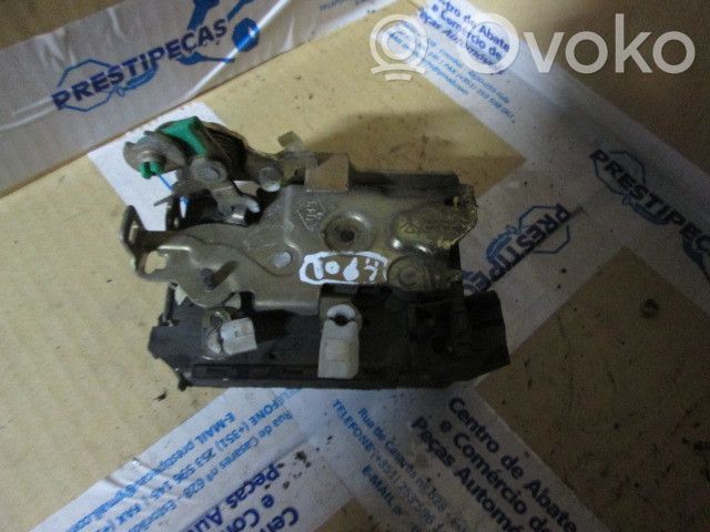 Renault 19 Priekinė durų spyna 