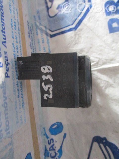 Ignition-blocking relay   6E5T15607CA