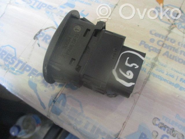 Electric window control switch   96605364XT