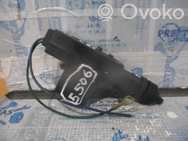 Opel Corsa B Motorino serratura porta anteriore 