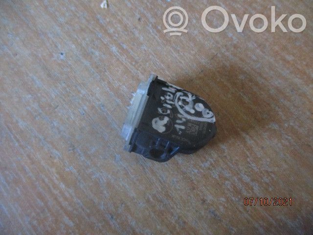 Tire pressure sensor   407009987R