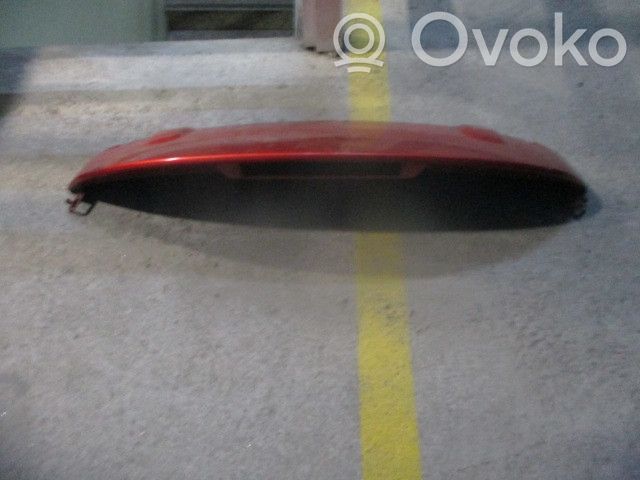 Tailgate/trunk spoiler   960304308R,5PDANIFICADO