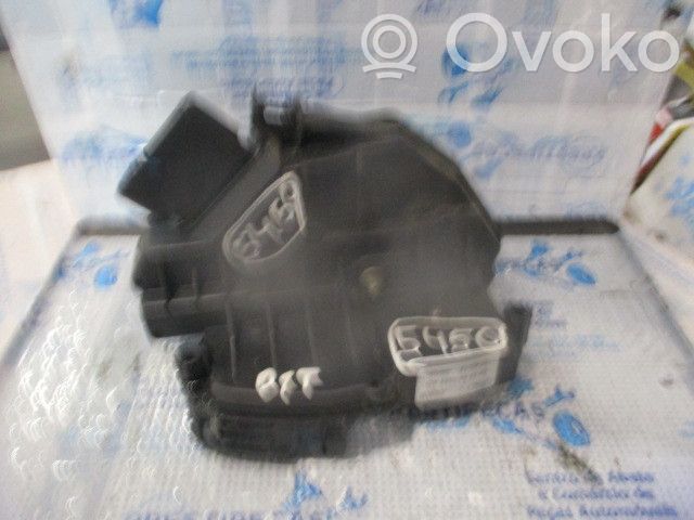 Ford Transit Courier Takaoven lukko 