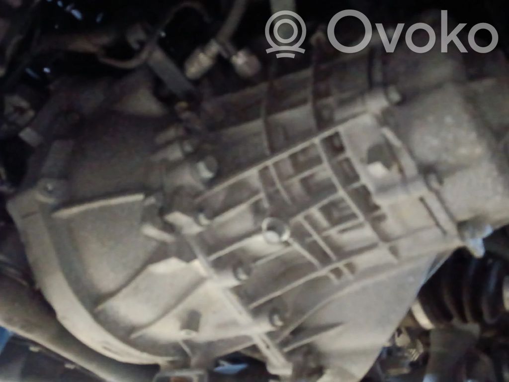 KIA Ceed Cutie viteze manuală cu 5 trepte 