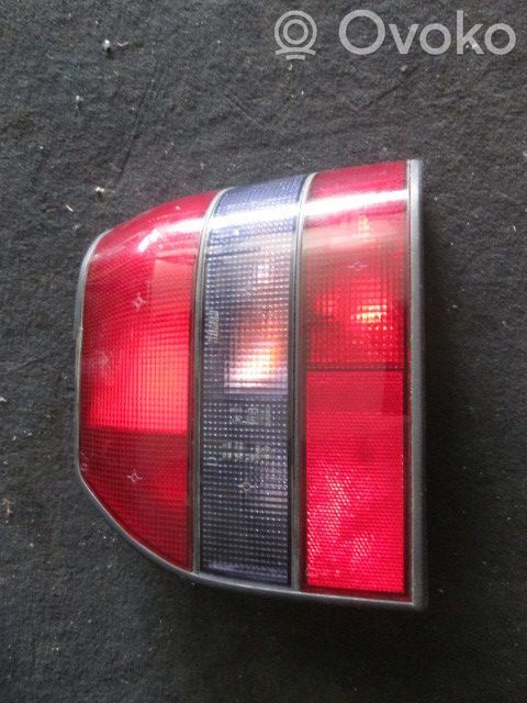 Rear/tail lights   7700783994