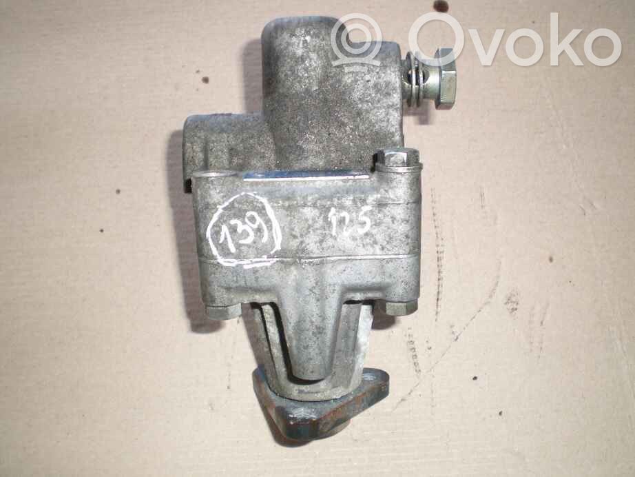 Ohjaustehostimen pumppu   7681955281,8D0145156A