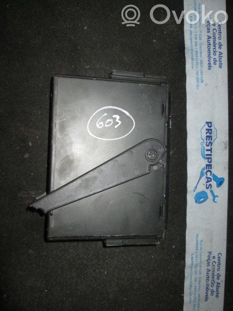 Unité de commande / module de verrouillage centralisé porte   24467903,FECHOCENTRAL