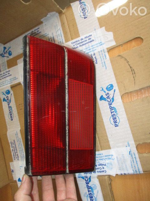 Rear/tail lights   1384012R