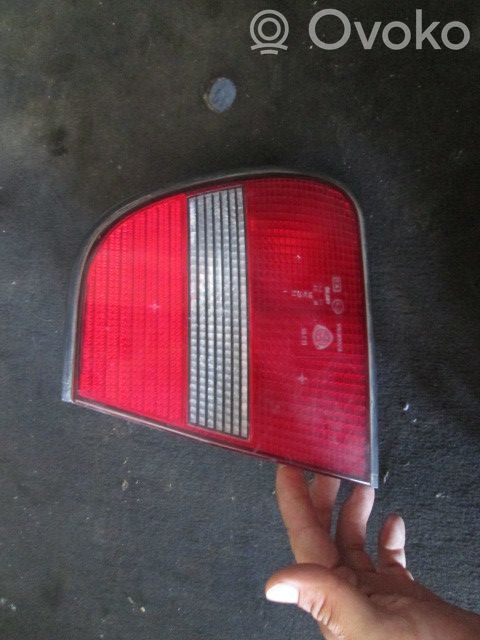 Luz trasera/de freno   7798157