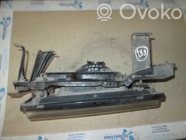Mazda 626 Priekšējais lukturis 
