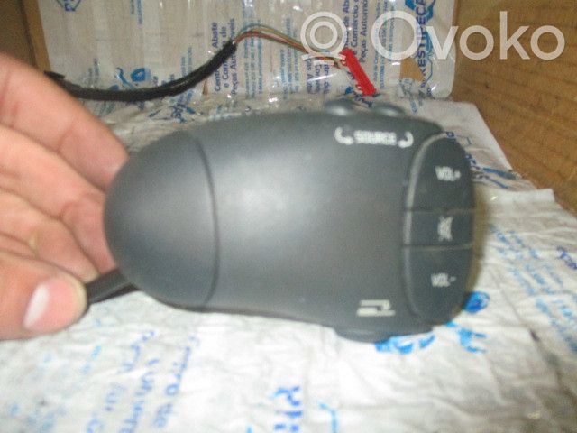 Other switches/knobs/shifts   COM549,RADIOCONTROLO
