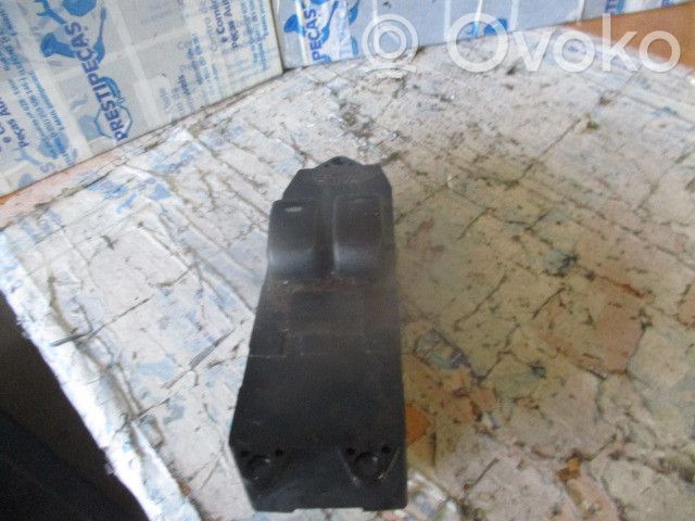 Daewoo Nubira Electric window control switch 