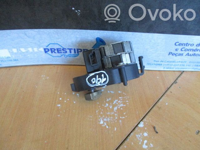 Oro sklendės varikliukas   83629299