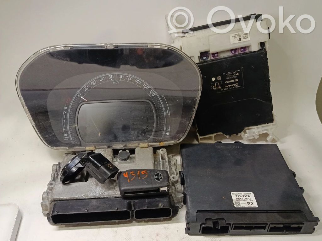 Toyota Aygo X Engine control unit/module 