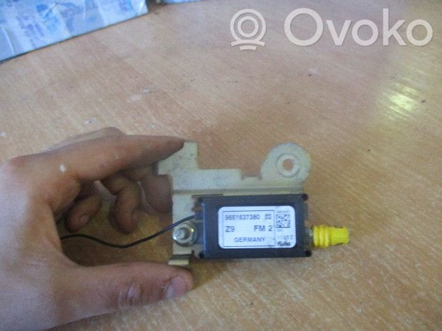 Peugeot 607 Antenas pastiprinātājs 