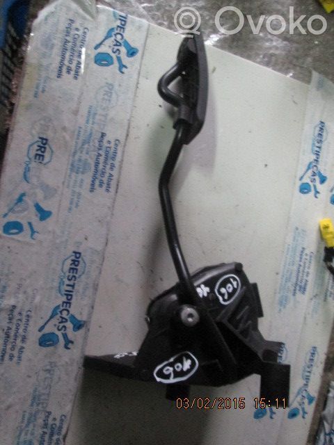 Akceleratoriaus pedalas   9129857