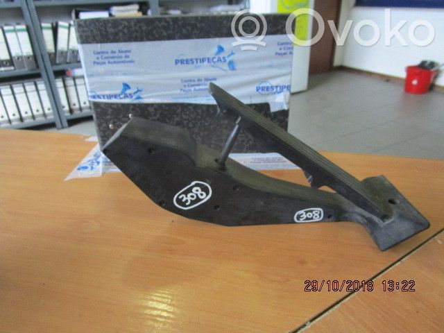 Pedal del acelerador   354267726460