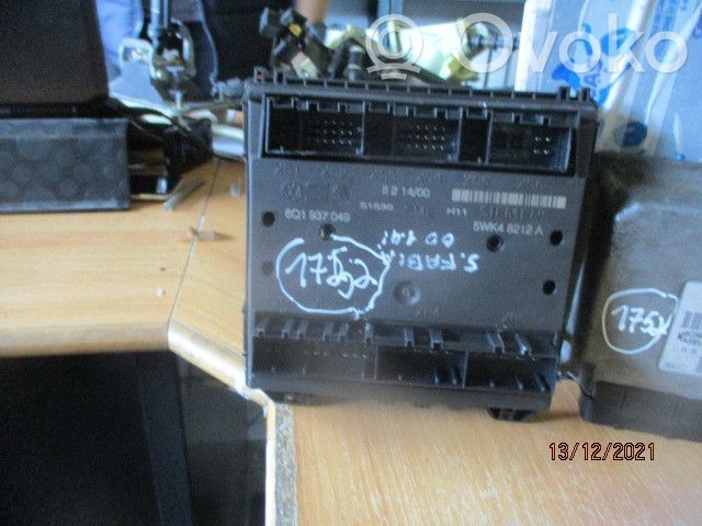 Engine control unit/module   036906034T,6Q1937049,MAGNETIMARELLI