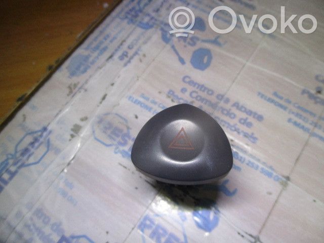 Renault Clio III Hazard light switch 