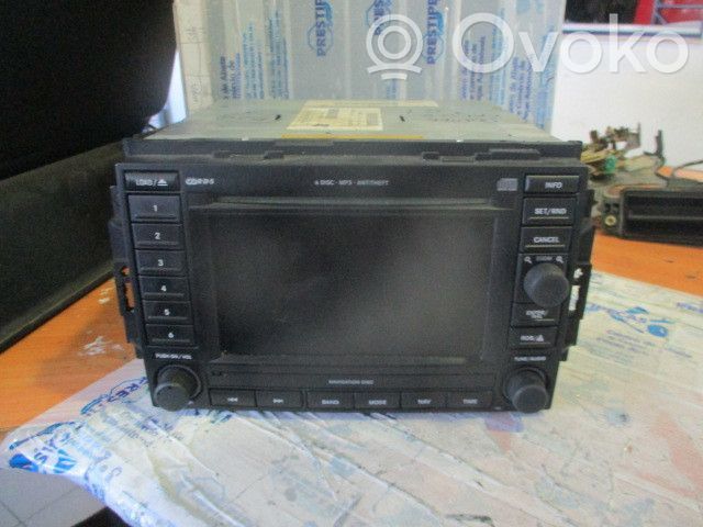 Dodge Caliber Panel / Radioodtwarzacz CD/DVD/GPS 