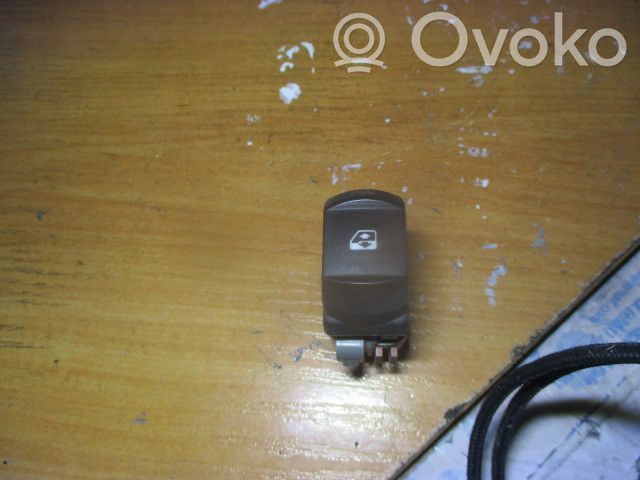 Electric window control switch   108266C