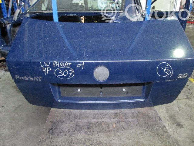 Volkswagen PASSAT B5 Takaluukun/tavaratilan kansi 