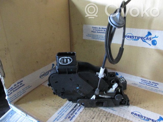 Ford Focus C-MAX Front door lock 