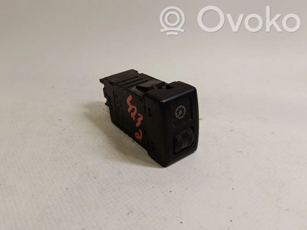 Interrupteur / bouton multifonctionnel   DE60666R0,04056500