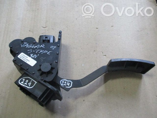 Pédale d'accélérateur   XR839F836AC