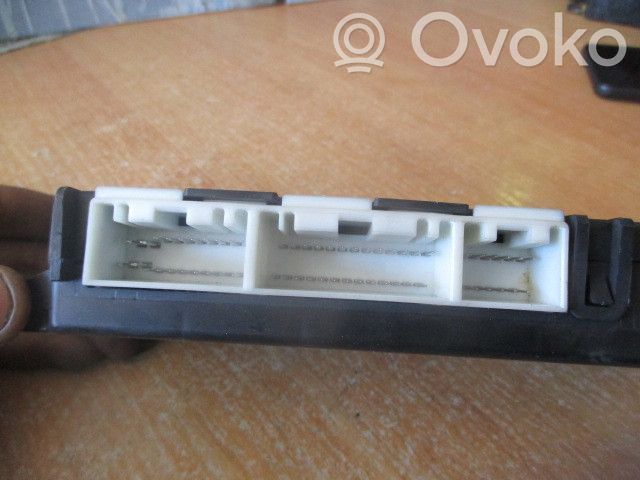 Jaguar S-Type Comfort/convenience module 