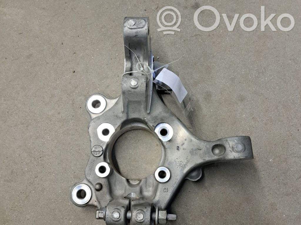 Front wheel hub   68189018AD
