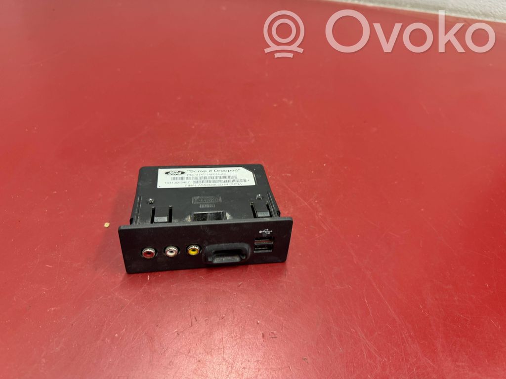 Ford Fusion II Enchufe conector USB 