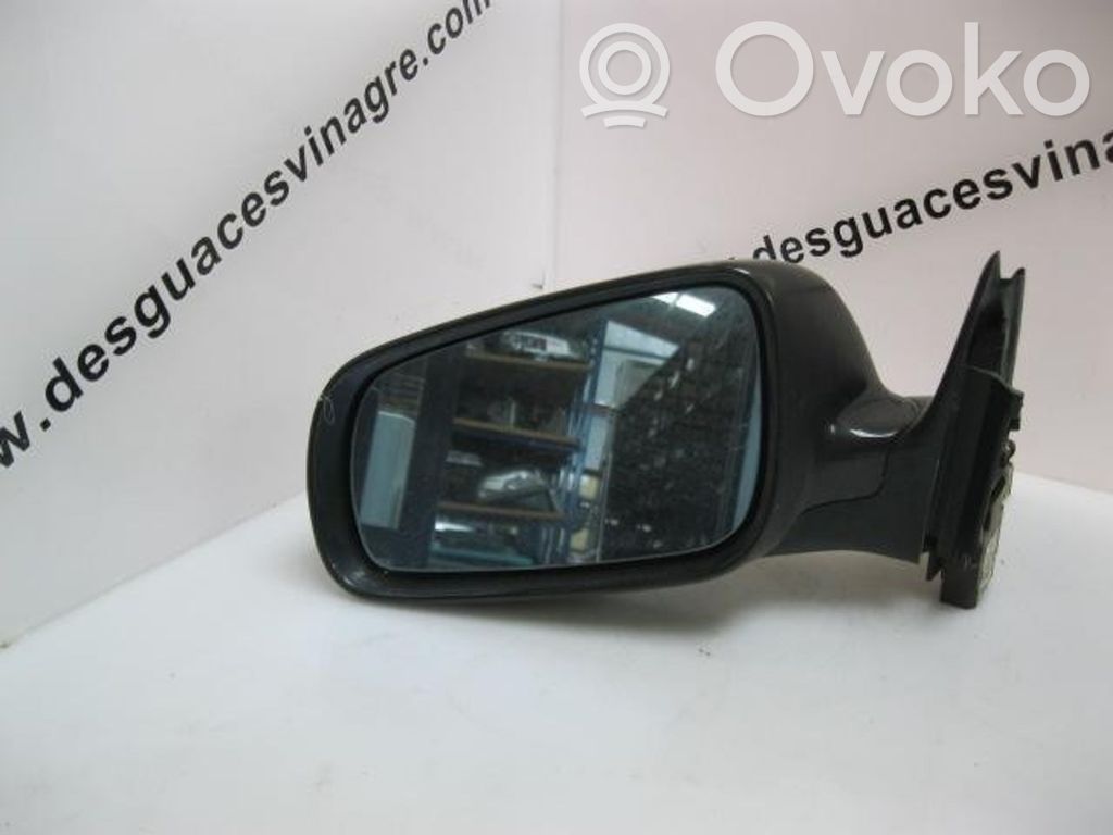 Audi A8 S8 D2 4D Manual wing mirror 
