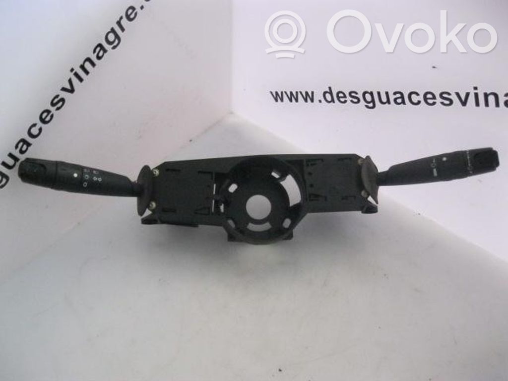 Peugeot 605 Wiper control stalk 