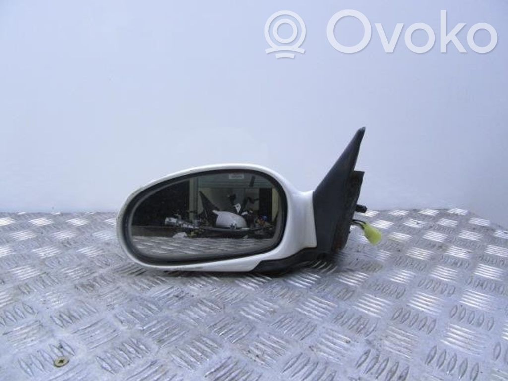 KIA Shuma Spogulis (mehānisks) 