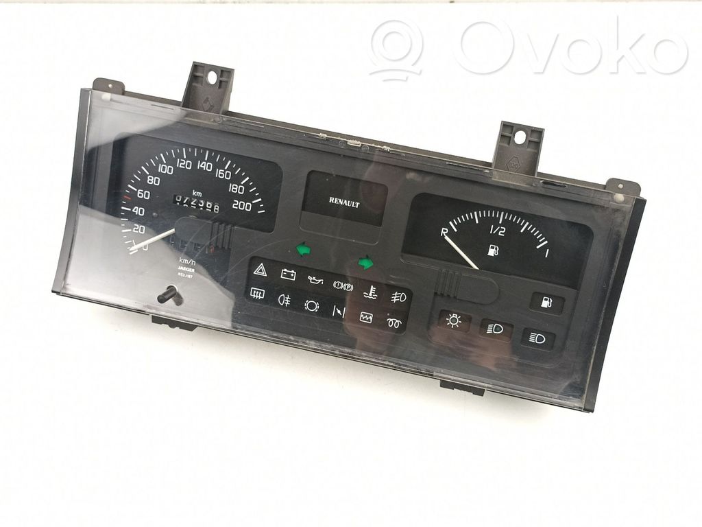 Renault Clio I Speedometer (instrument cluster) 