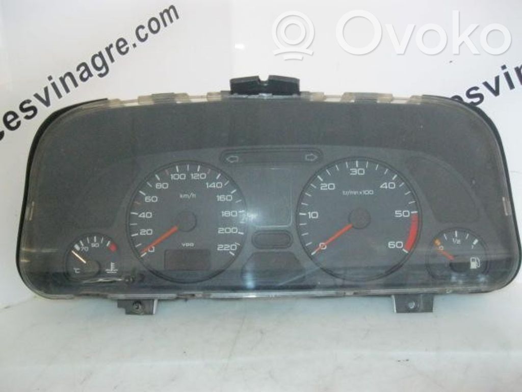 Peugeot 306 Geschwindigkeitsmesser Cockpit 