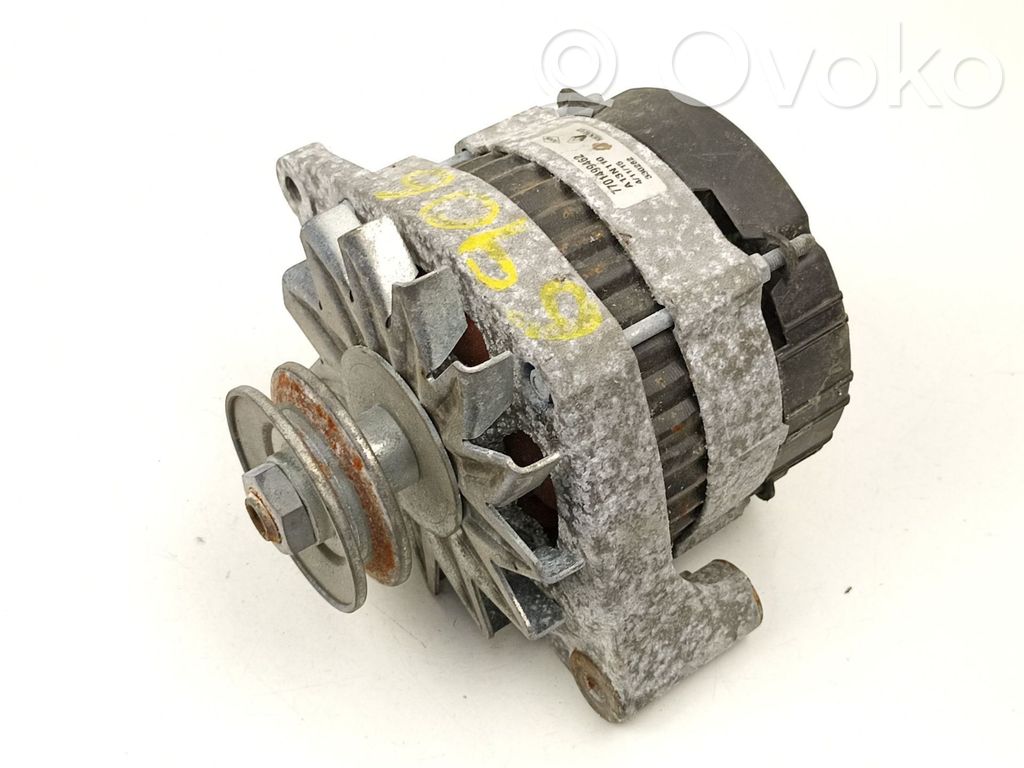 Renault 19 Ģenerators 