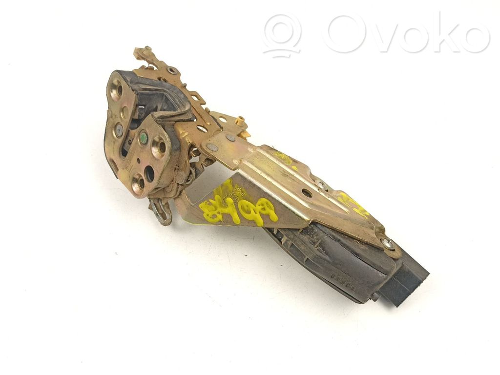 Opel Omega A Front door lock 